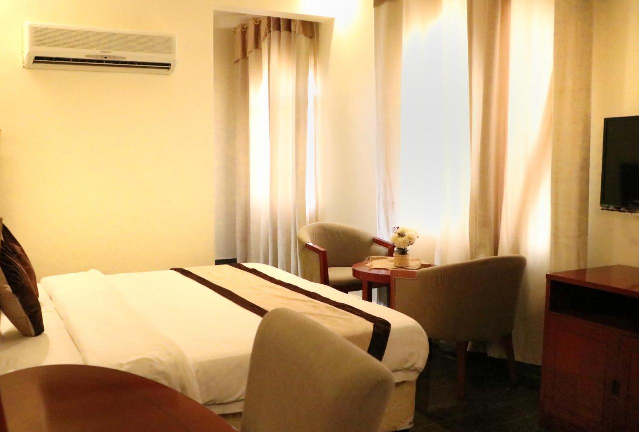 Hotel apartamentowy Rimal